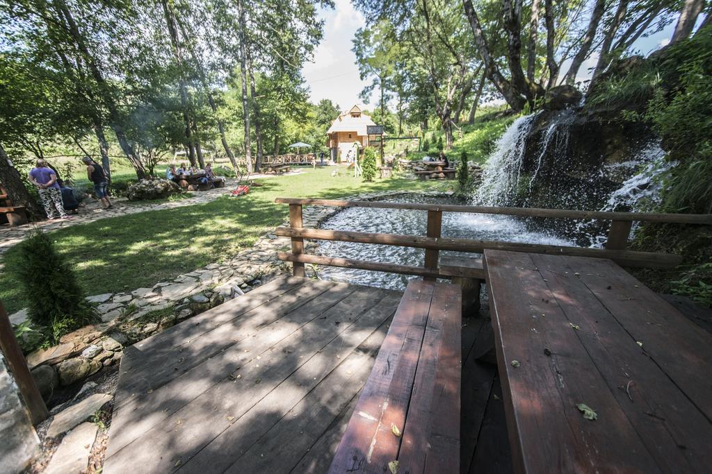Апартаменти Gradacka Banja Brvnare Gradac  Екстер'єр фото
